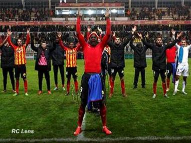 RC Lens OGC Nice Adamo Coulibaly clapping