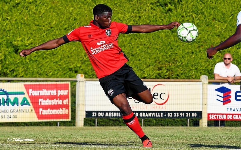Cheick Traore Guingamp RC Lens