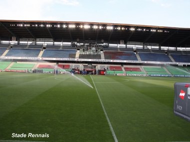 Stade-Rennais-RC-Lens-pelouse-02