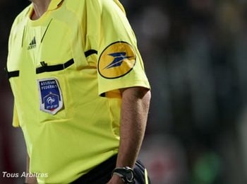 Arbitre Ligue 2 FFF