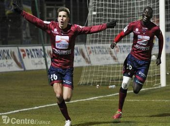 Clermont Foot Adrien Hunou