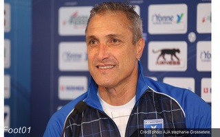 AJ-Auxerre-Bernard-Casoni