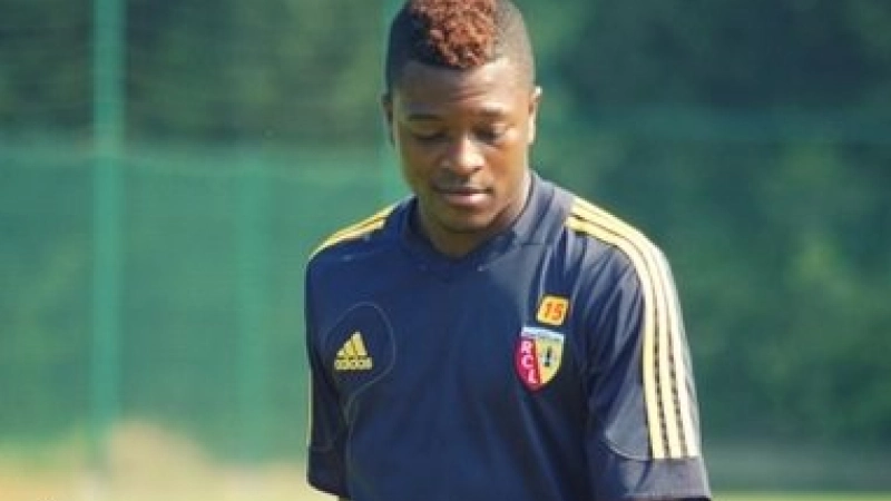 Jeremie Bela Lens