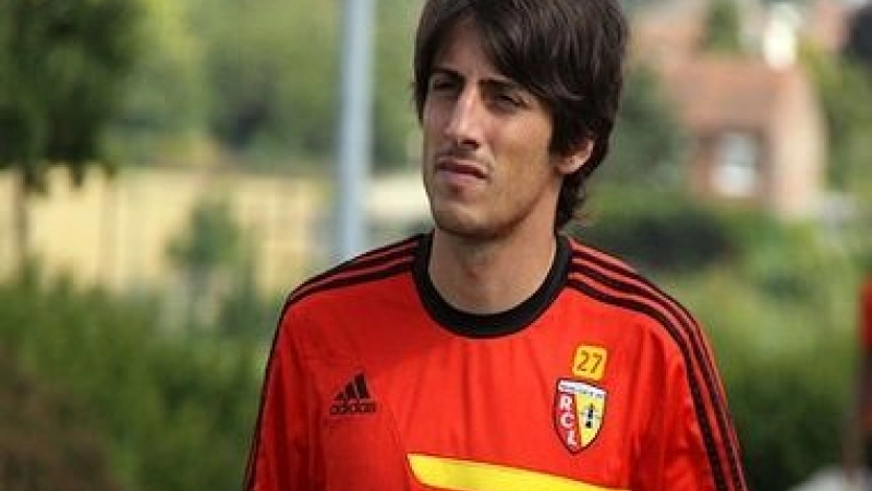 Pablo-Chavarria--Lens-