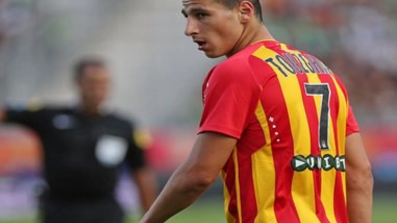 Yoann Touzghar Lens