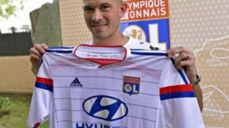 Olympique-Lyonnais-Christophe-Jallet