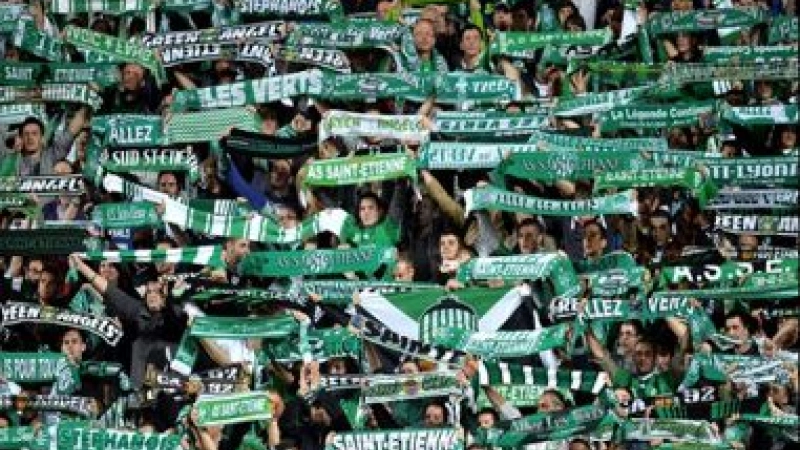 -Saint-Etienne-supporters