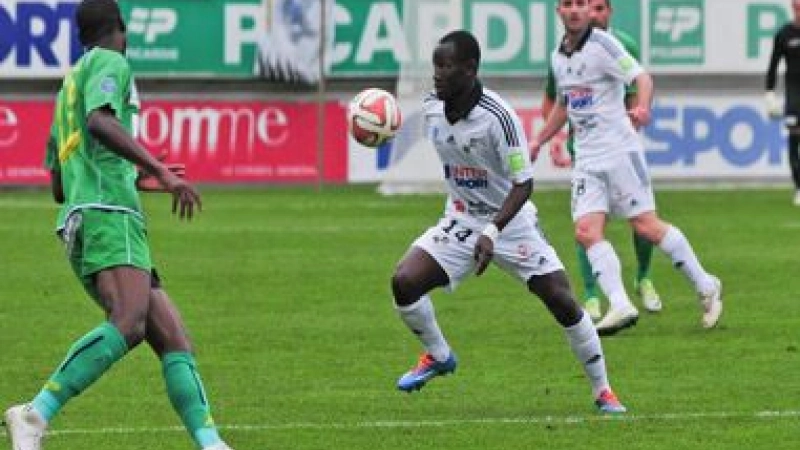 Oumar Pouye Amiens Lens
