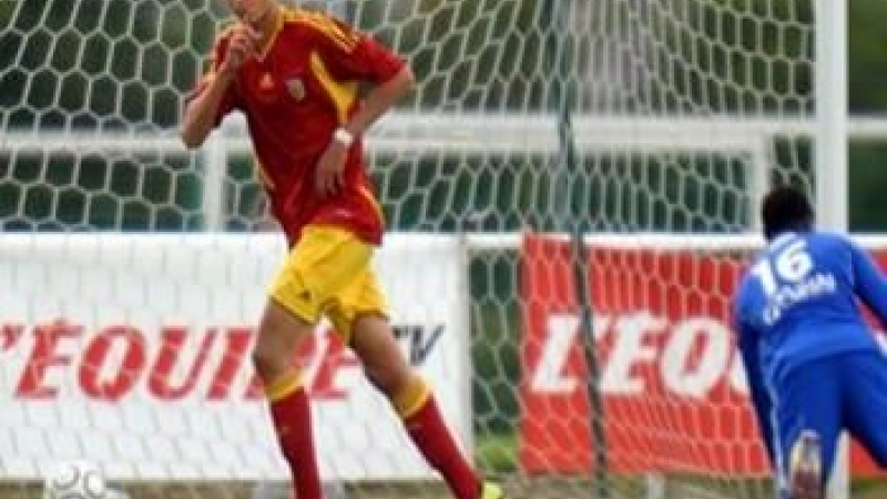 Rachid Ait Atmane Lens