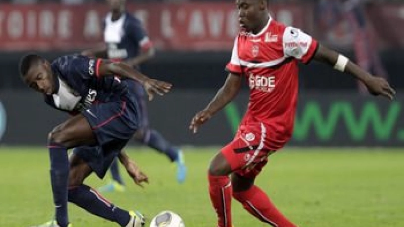 Valenciennes VAFC Eloge Enza Yamissi