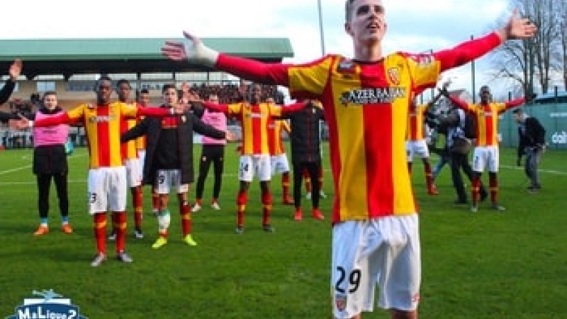 Red Star Lens clapping Benjamin Bourigeaud