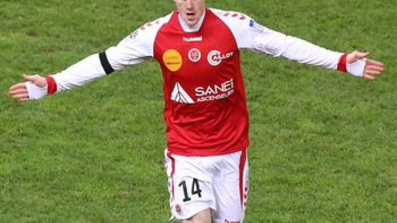Gaetan Charbonnier Stade Reims Lens