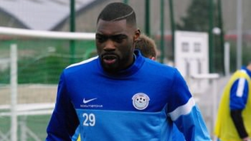 Jonathan Nanizayamo Lens