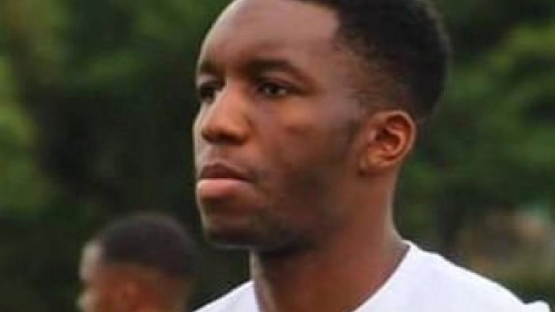 Yvan Kibundu Lens