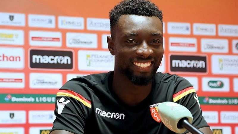 Grejohn Kyei Lens