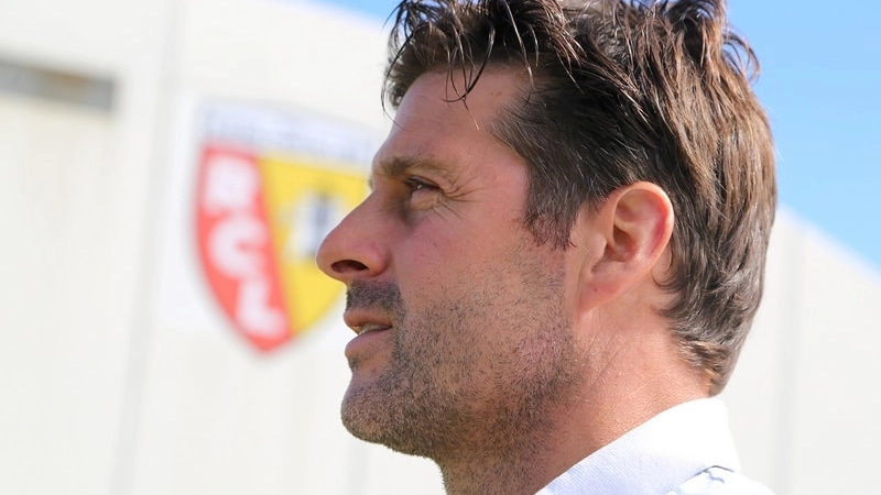 Stephane Beyrac Lens