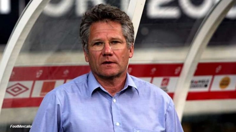 Laszlo Boloni Lens
