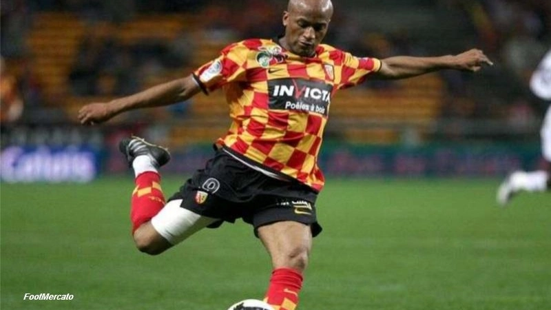 Toifilou Maoulida Lens