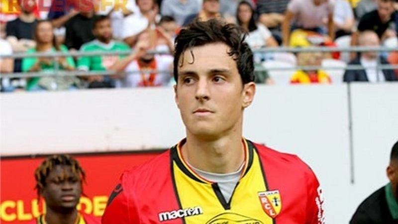 Aleksandar Radovanovic Lens