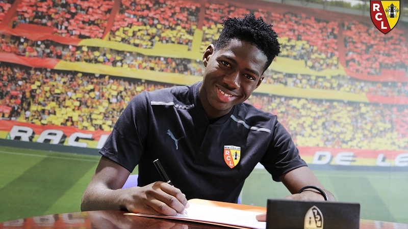 Mamadou Carama signe