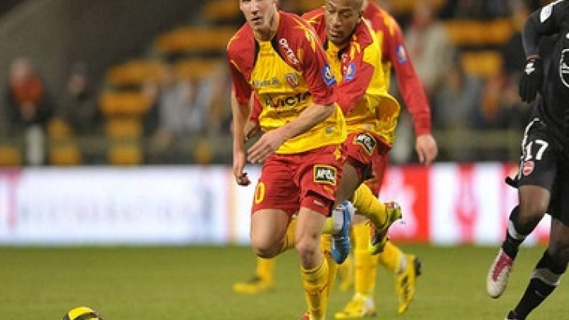 Gregory-Sertic--Lens
