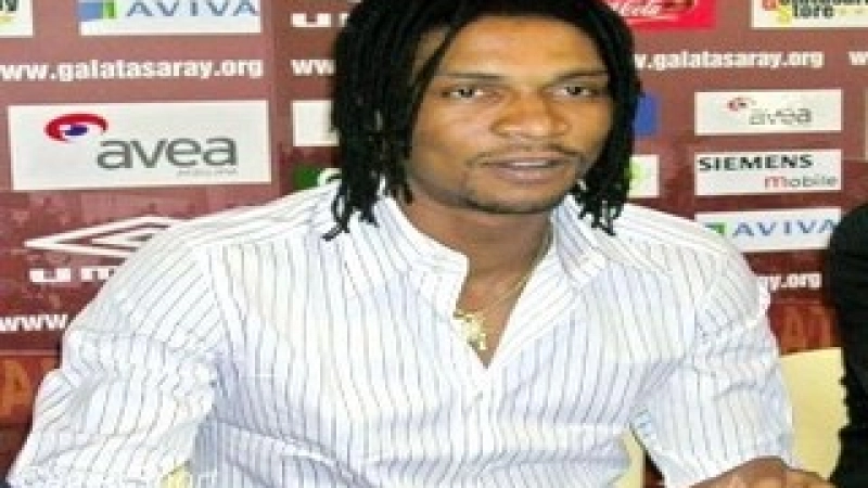Rigobert-Song--Lens