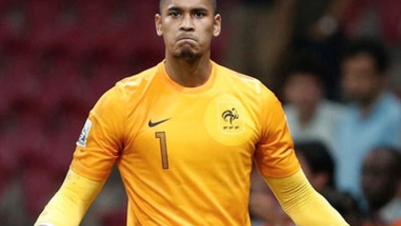 Alphonse-Areola--Lens-