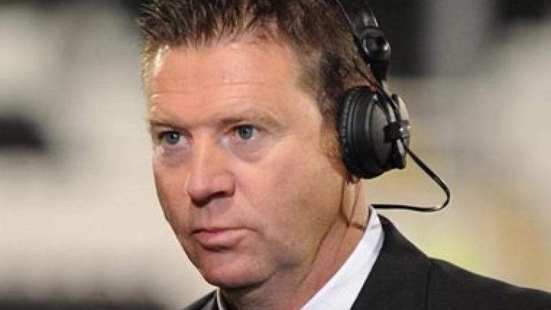 Chris-Waddle-Sheffield-Wednesday