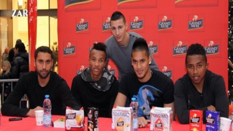 -Lens-seance-dedicaces-Auchan-Noyelles-Godault