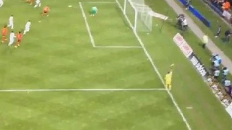 -Lens-Brest-penalty-Bruno-Derrien