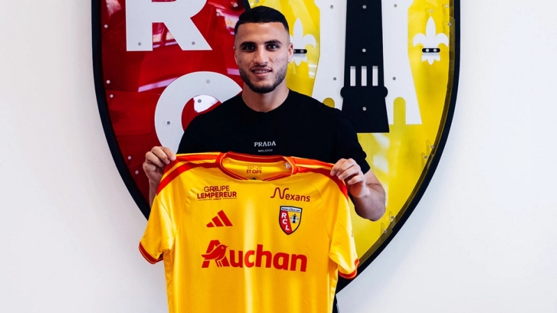 Yacine-Titraoui-maillot