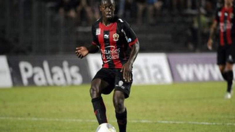 OGC Nice Nampalys Mendy