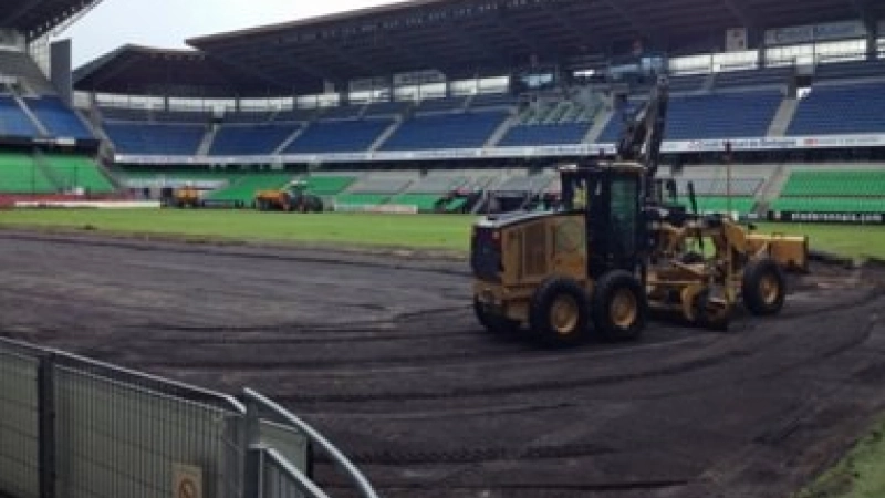 Stade-Rennais-pelouse
