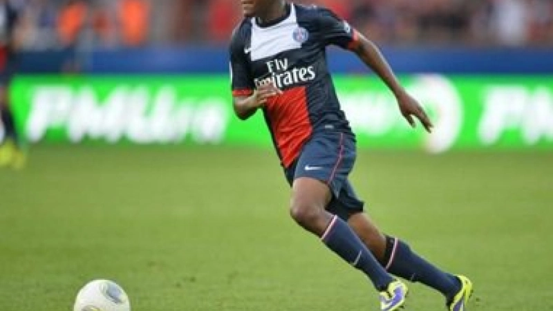 Hervin-Ongenda-PSG--Lens