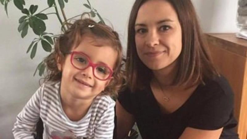 Zoe supporters Lens
