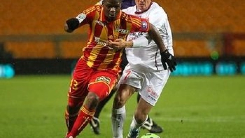 Adama Diakite Lens