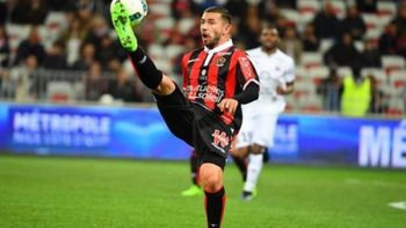 Mickael Bihan OGC Nice Lens