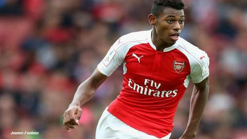 Jeff Reine Adelaide Lens
