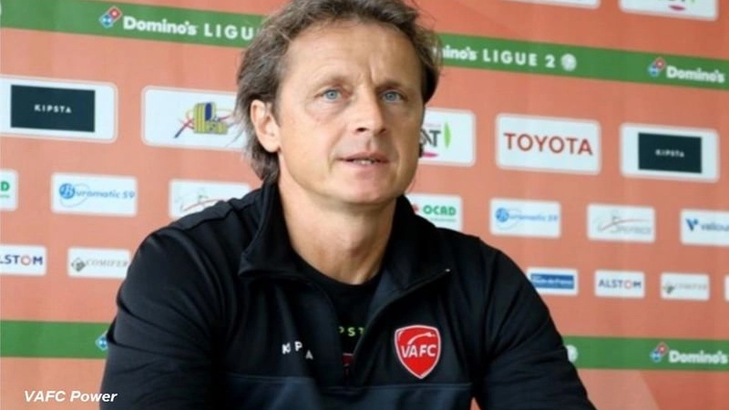 Valenciennes VAFC Reginald Ray