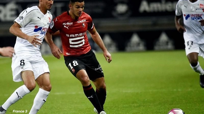Hatem ben arfa  ete cantonne trop souvent  pressing francois  presti afp 3865664 opt min
