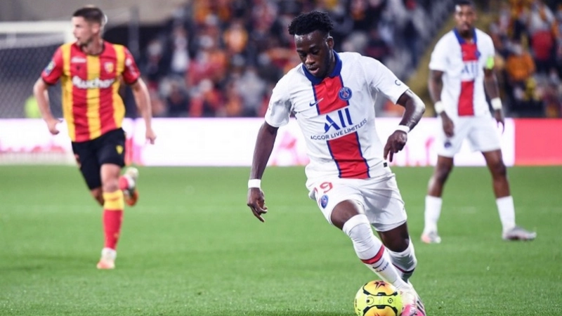 Arnaud Kalimuendo Lens