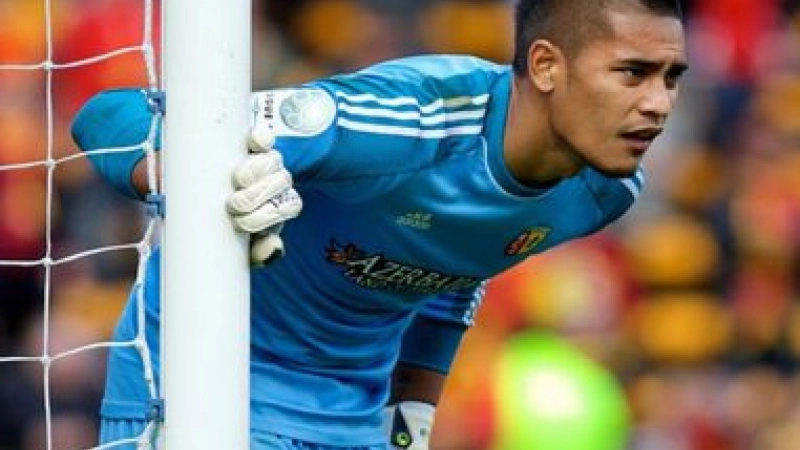 Alphonse-Areola--Lens-