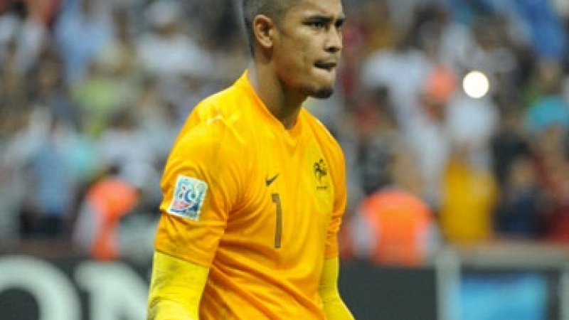 Alphonse-Areola--Lens-