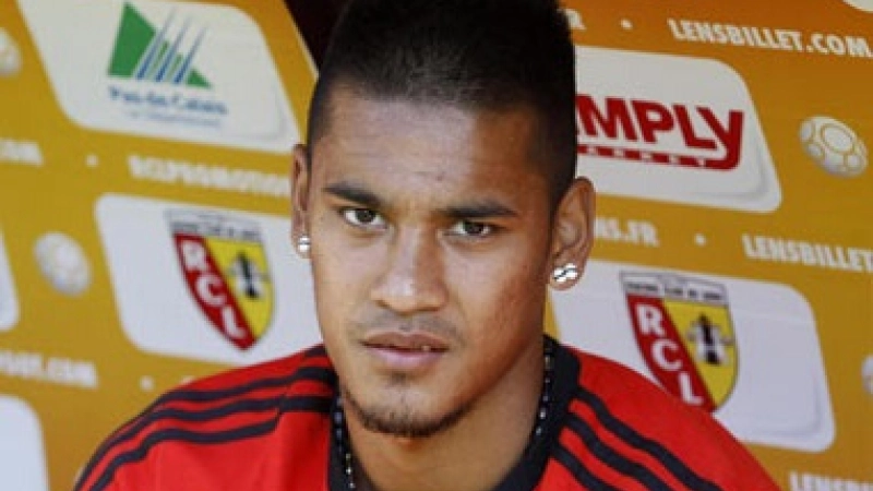 Alphonse-Areola--Lens-