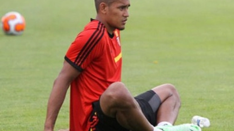 Alphonse-Areola--Lens