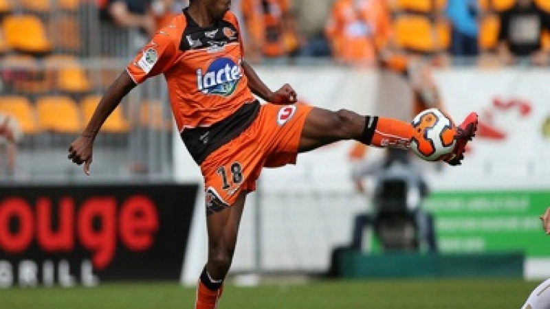 Stade-Lavallois-Hassane-Alla
