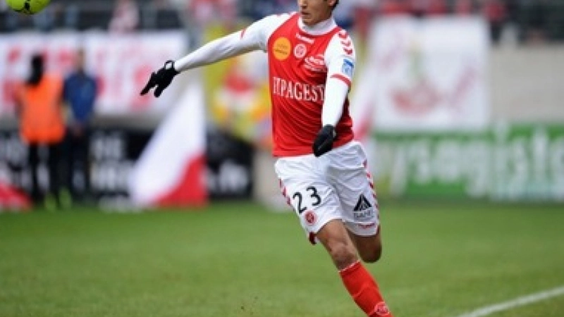 Aissa-Mandi-Stade--Reims--Lens